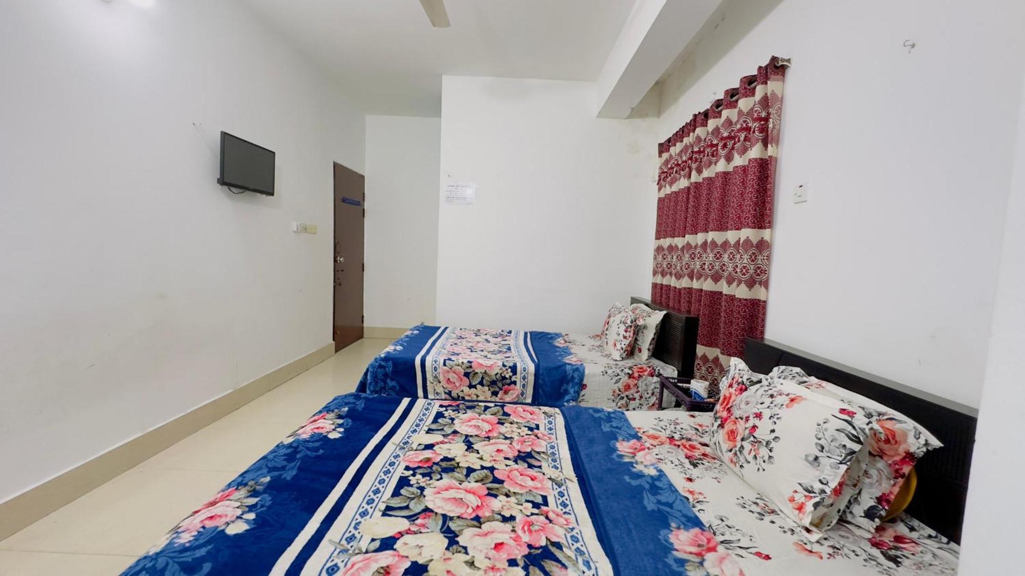 Mohammadia Restaurant & Guest House Near United Hospital 达卡 外观 照片