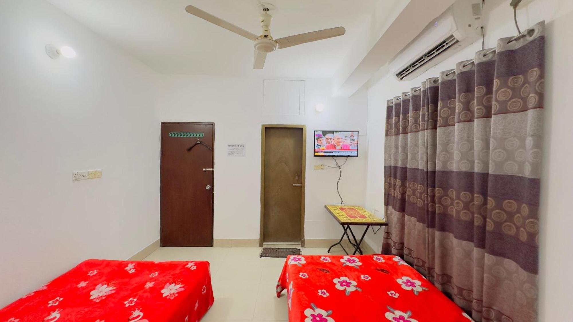 Mohammadia Restaurant & Guest House Near United Hospital 达卡 外观 照片