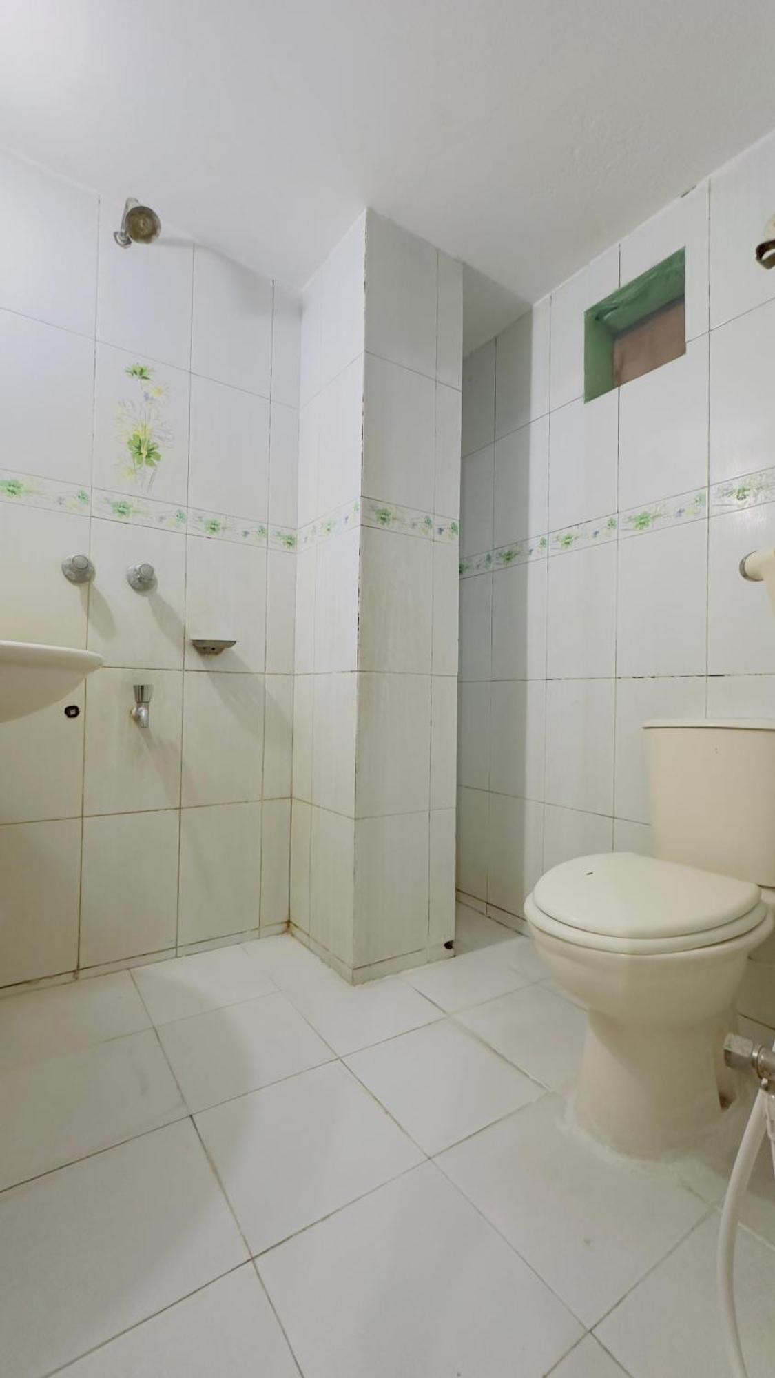 Mohammadia Restaurant & Guest House Near United Hospital 达卡 外观 照片