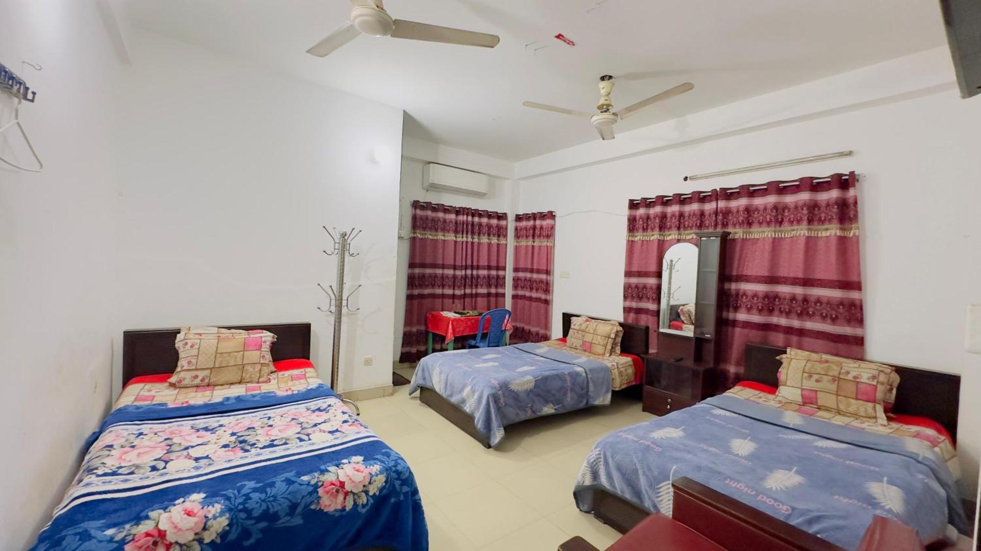 Mohammadia Restaurant & Guest House Near United Hospital 达卡 外观 照片