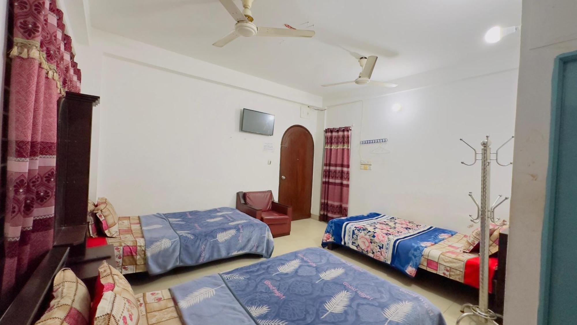 Mohammadia Restaurant & Guest House Near United Hospital 达卡 外观 照片